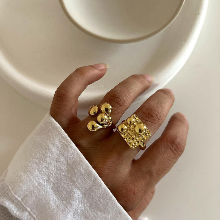 Gold ring for artistic souls
