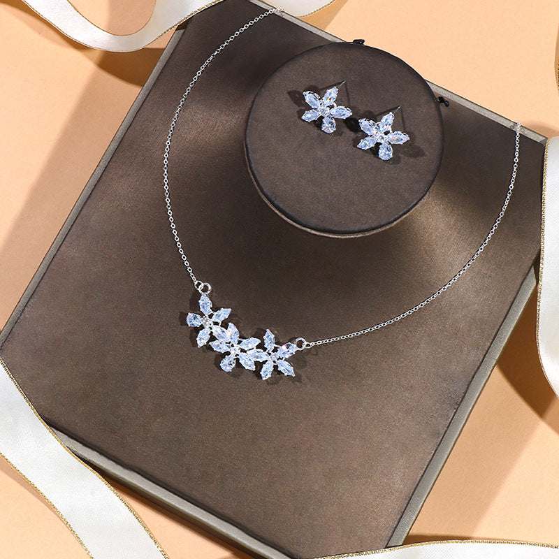 Crystal Flower Zircon Jewelry Set – Necklace & Earrings