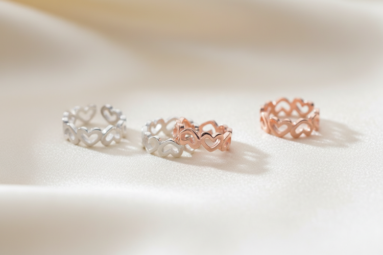 Round earrings with a hollow heart for women and girls