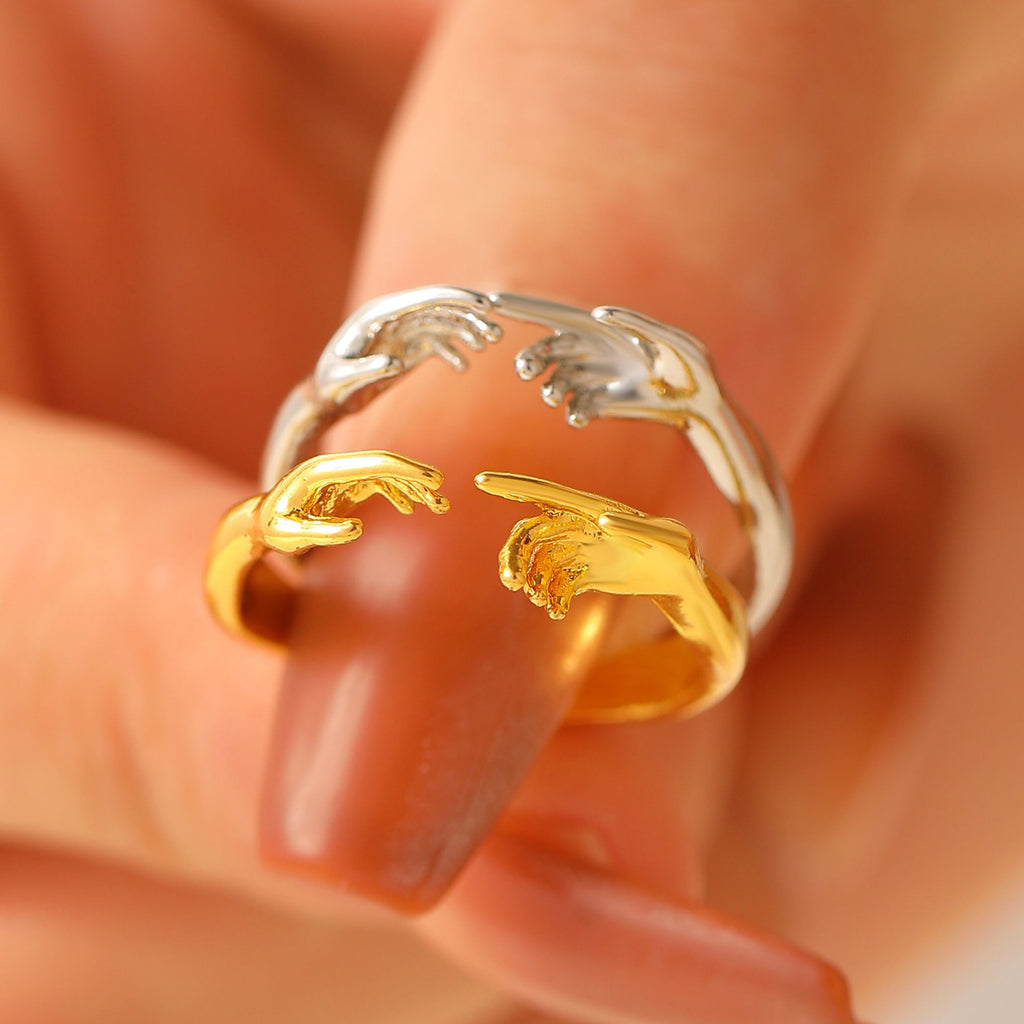 Hold On Tight — Two Hands Couple Ring Set