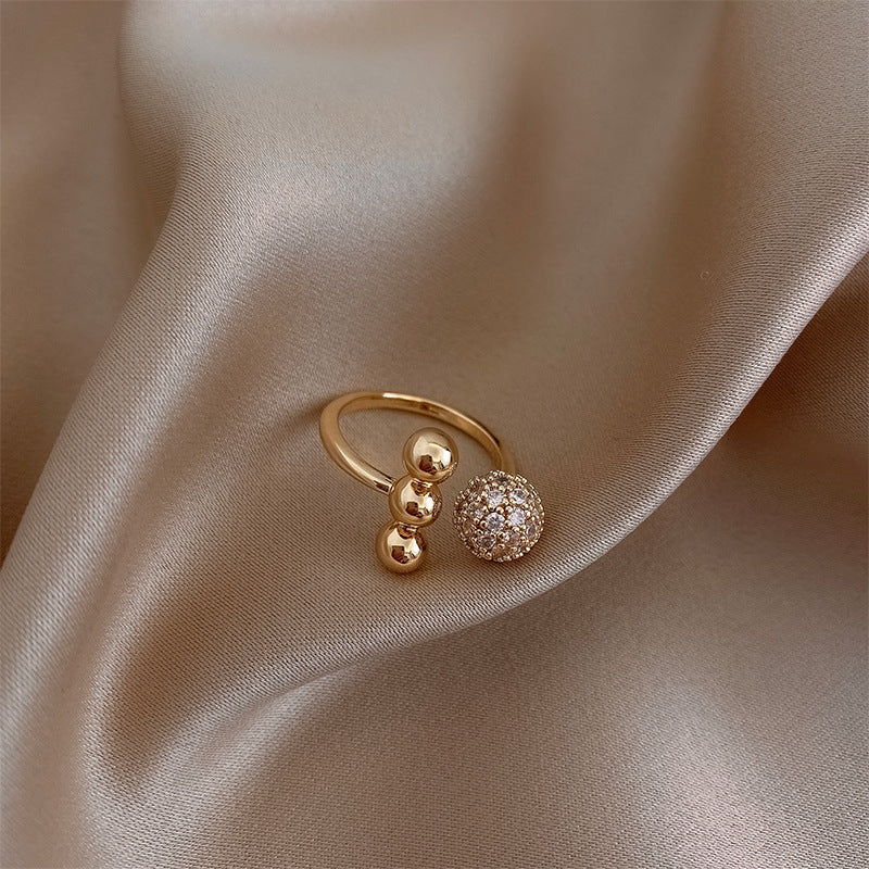 Circle of Elegance — Classic Zircon Ring ○