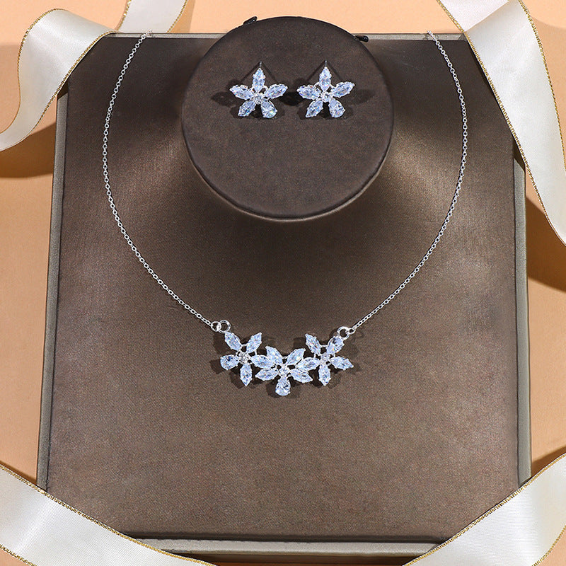 Crystal Flower Zircon Jewelry Set – Necklace & Earrings